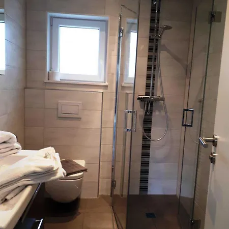 Feer Strunhues Deelswai 49 Holiday home *