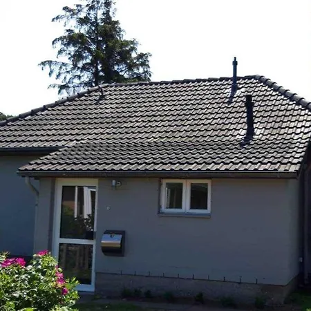 Feer Strunhues Deelswai 49 Holiday home Goting